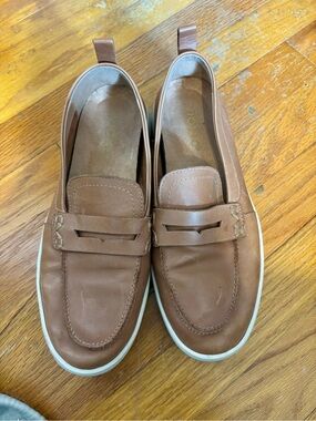 Vionic Uptown Loafer 8 Wide